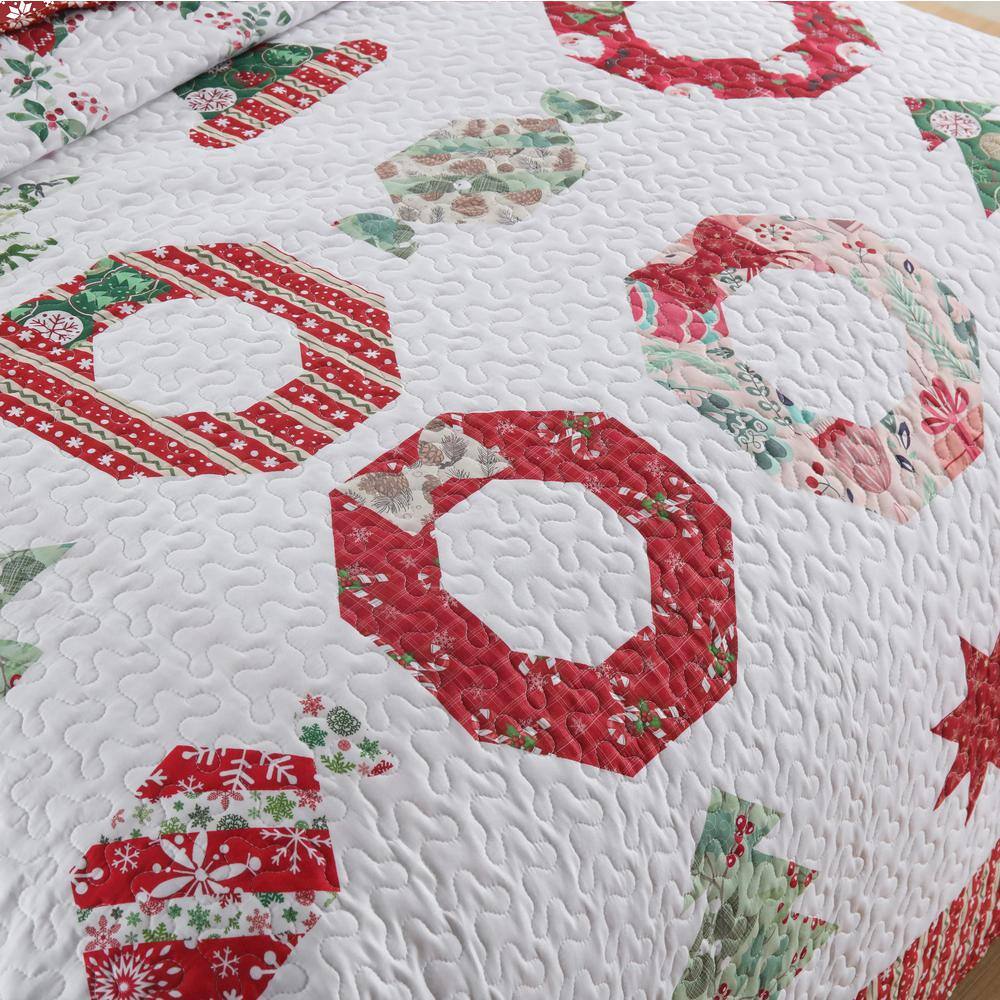 King Red and White Reversible Christmas Quilt Set