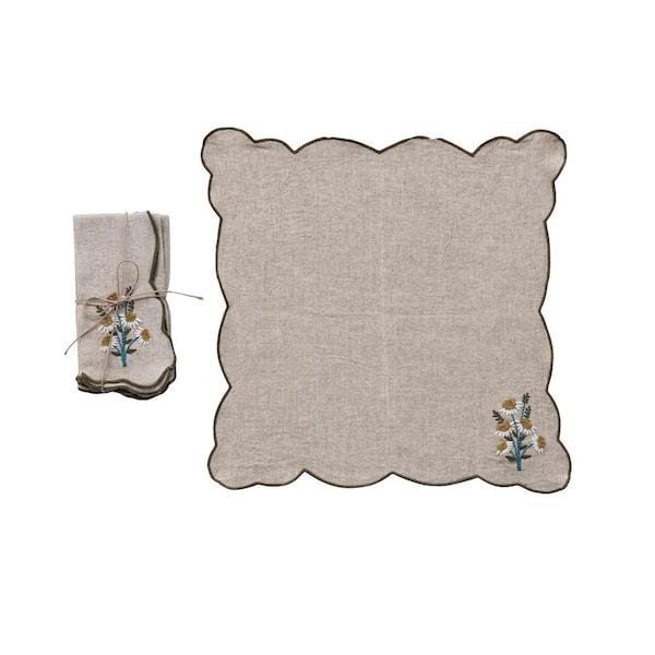 18 in. W x 03 in. H Multi-color Floral Viscose Scalloped Napkins with Stitched Edges and Embroidered Daisies (Set of 4)