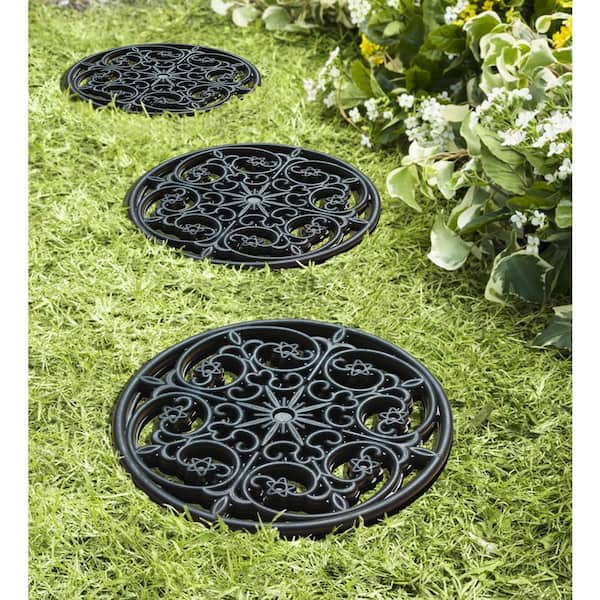 https://images.thdstatic.com/productImages/3b62df76-7728-475c-ba98-437f66c86031/svn/paisley-star-black-a1-home-collections-door-mats-a1step012-4f_600.jpg