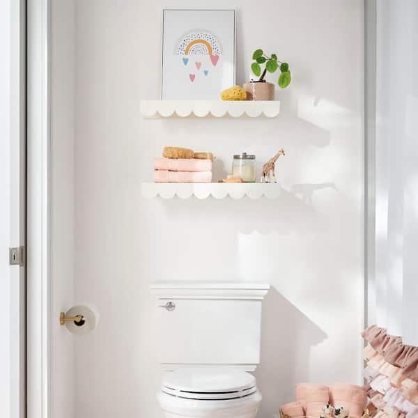 Cómo decorar estanterías de baño  Floating shelves, White floating  shelves, Floating shelves bathroom