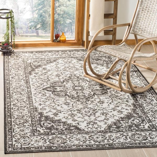 Linden Light Gray/Charcoal 3 ft. x 5 ft. Border Antique Medallion Indoor/Outdoor Area Rug