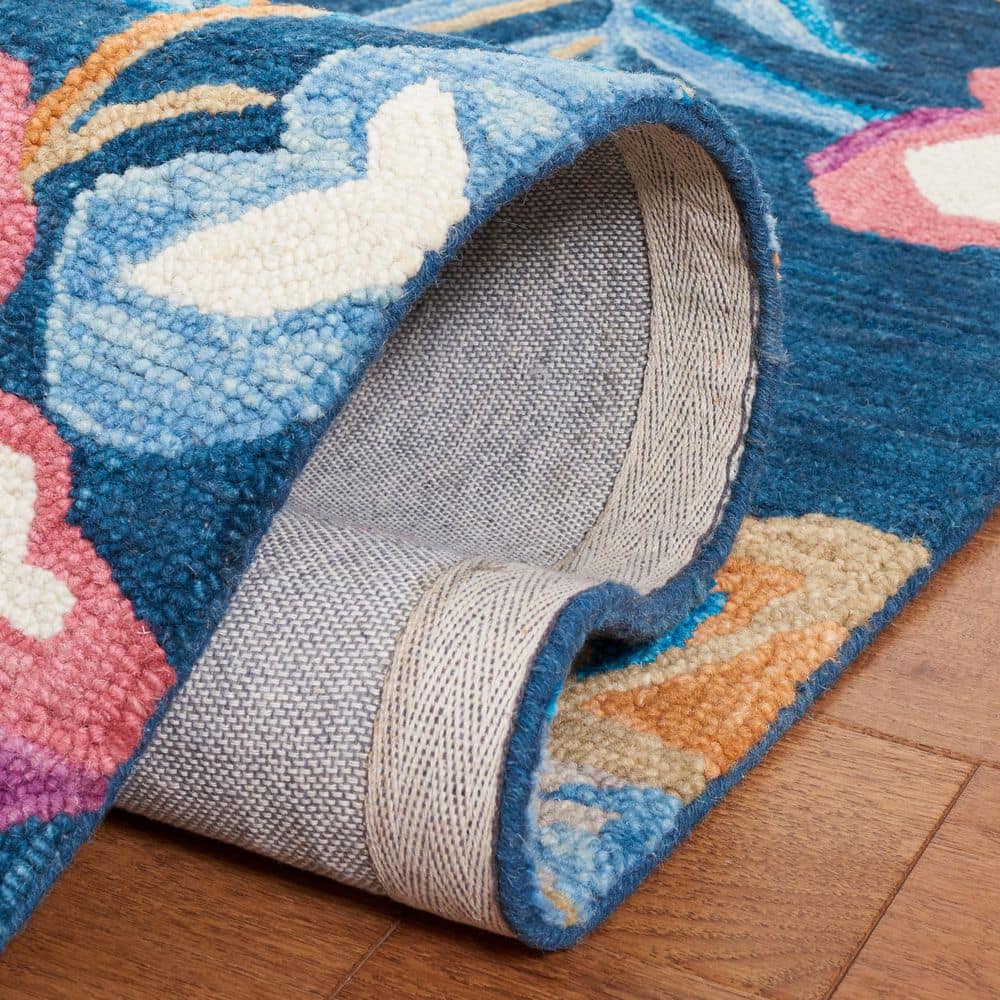 Handmade Blue Floral Wool Area Rug, 4' x 6'