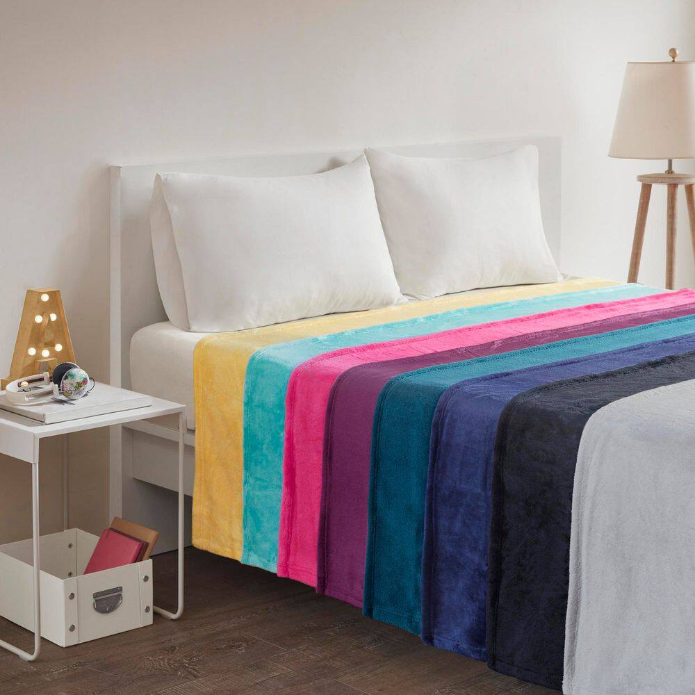 King Aqua Plush Reversible Machine Washable Blanket