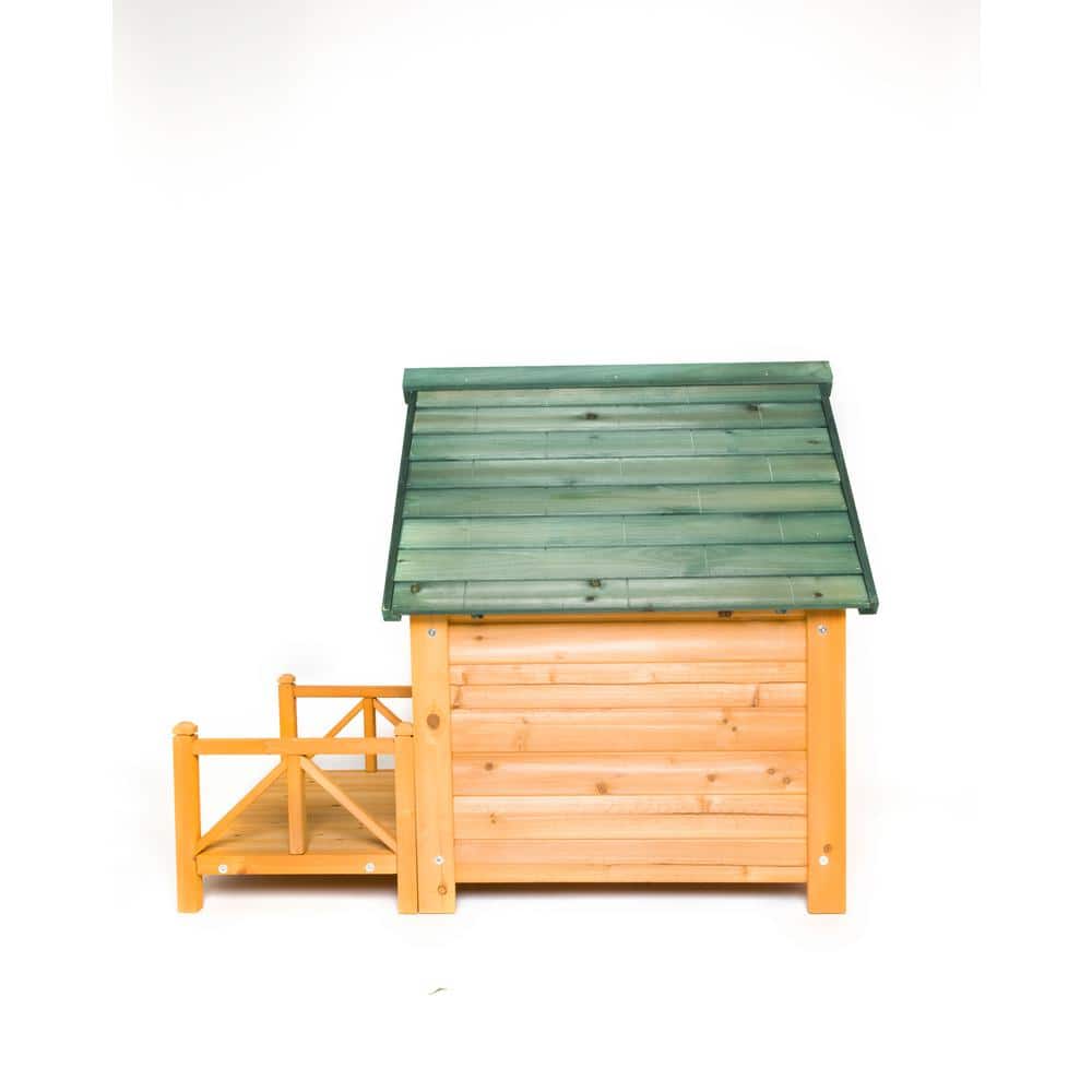 Medium Cedar Insulated Dog House with Porch
