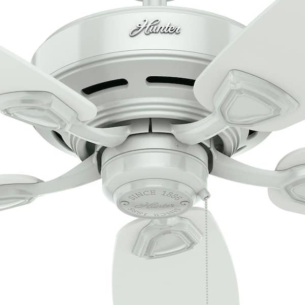 Hunter Sea Wind 48 in. Indoor/Outdoor White Ceiling Fan For Patios