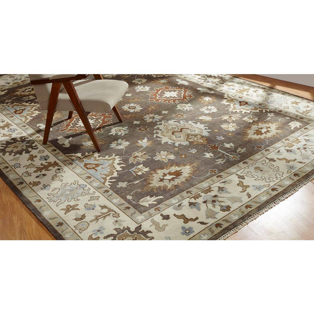 Hand-Knotted Ivory and Brown Wool 9' x 12' Area Rug