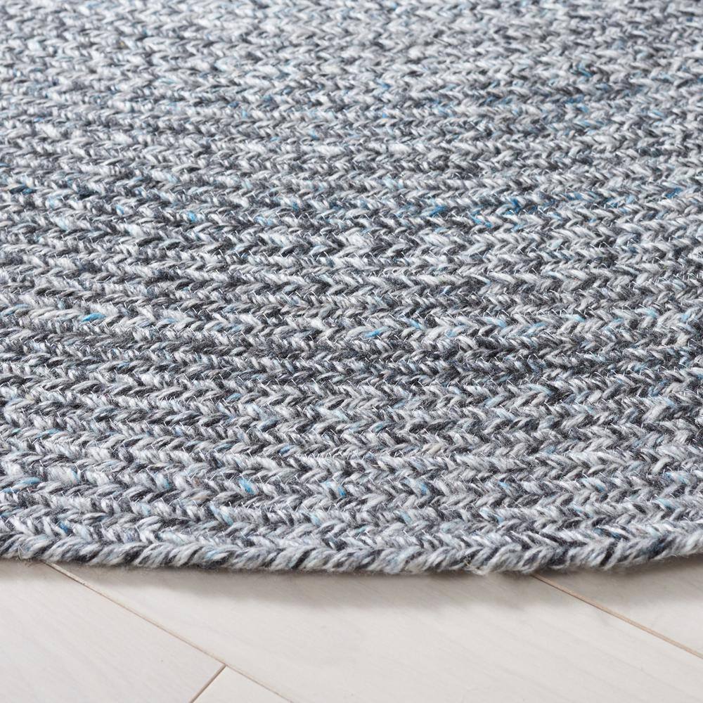 Handwoven Reversible Braided Round Rug in Dark Grey/Light Blue, 5' x 5'