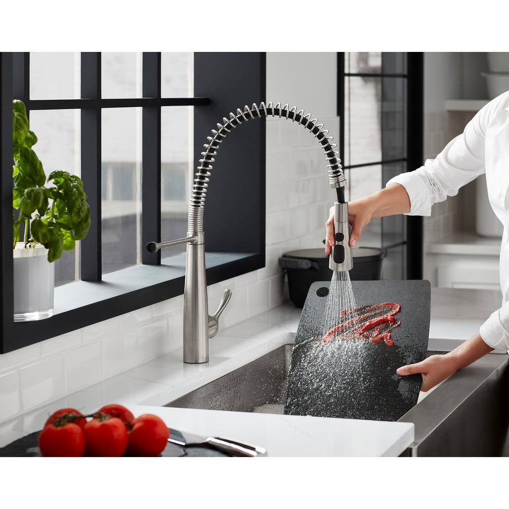 Polished Chrome Semi-Professional Kitchen Faucet with Pull-Out Spray