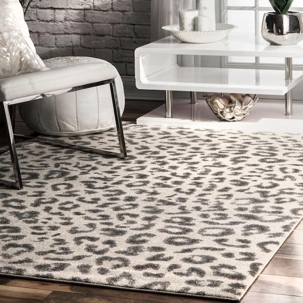 Home Decorators Collection Sebastian Leopard Print Gray 4 ft. Round Area Rug  RZBD61A-R404 - The Home Depot