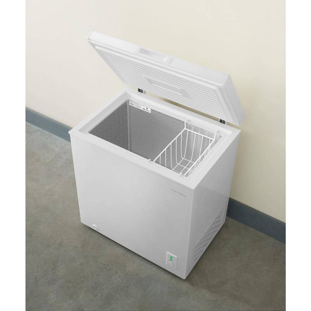 Amana 5.3 Cu. Ft. Compact Freezer with 2 Rollers in White on Fridge.com