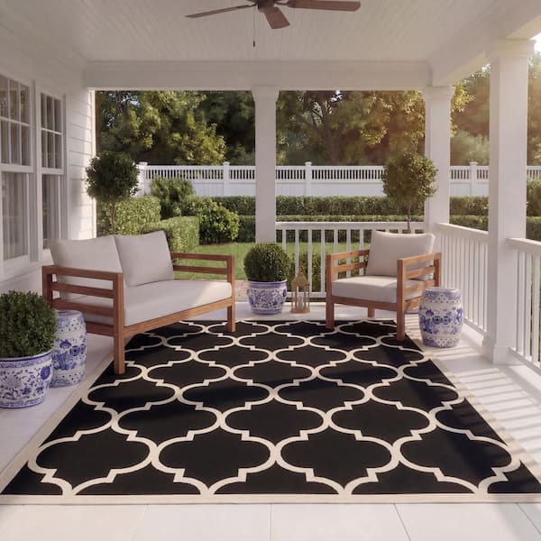 Courtyard Black/Beige 8 ft. x 11 ft. Geometric Indoor/Outdoor Patio  Area Rug