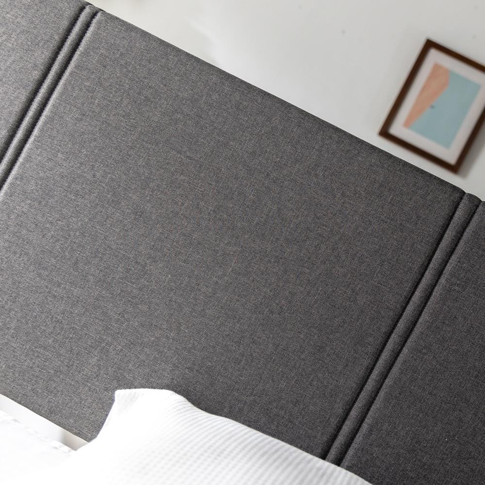 Elegant Gray Queen Upholstered Platform Bed with Bamboo Slats