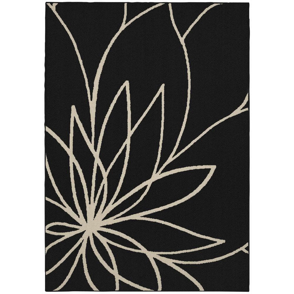 https://images.thdstatic.com/productImages/3bcbb2f0-40b7-4360-b782-c20bab64b09f/svn/black-ivory-garland-rug-area-rugs-ll460a060084e1-64_1000.jpg