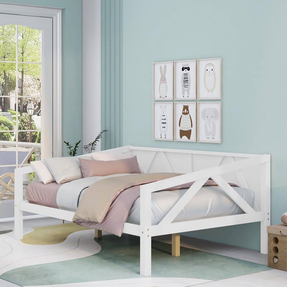 14 Creative Daybed Ideas for Small Spaces