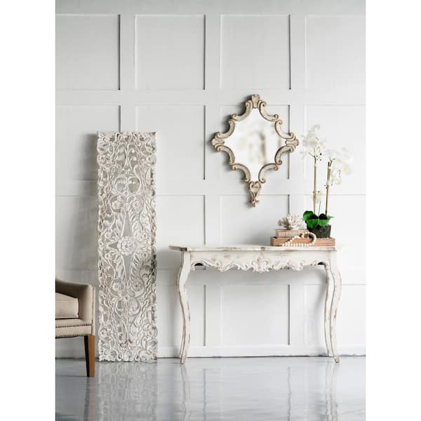 Antique White 23 in. W x 30 in. H Vintage Diamond Scrollwork Wood