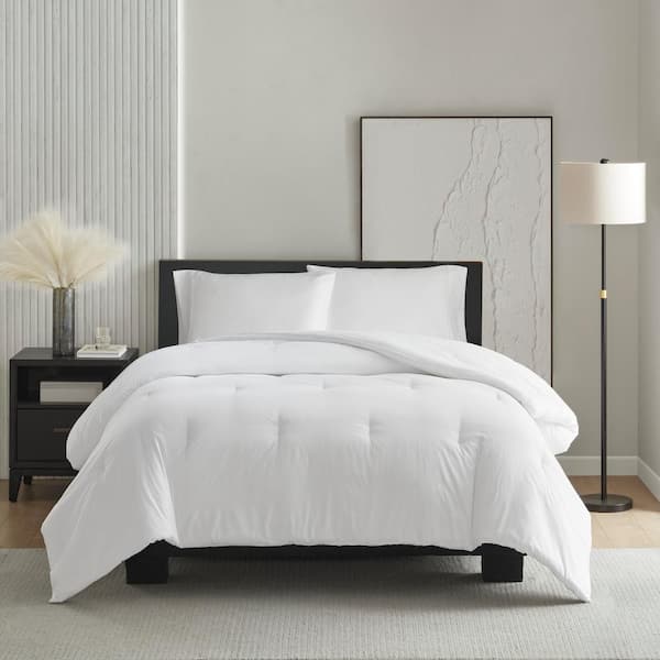 Madison Park Honeycomb Textured White Twin/Twin XL Oversized Down Alternative Comforter