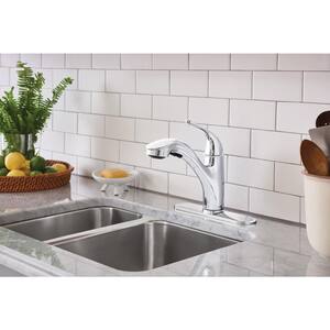 Brecklyn Single-Handle Pull-Out Sprayer Kitchen Faucet with Power Clean in Chrome