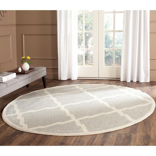 Amherst Light Gray/Beige 7 ft. x 7 ft. Round Diamond Distressed Area Rug
