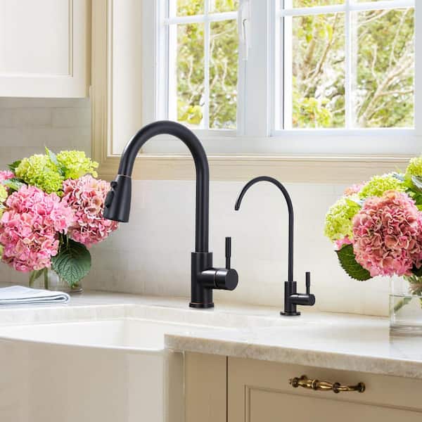 Single Handle Pull Down Sprayer Kitchen Faucet with Water Filter Faucet and 3-Mode Sprayer in Oil Rubbed Bronze