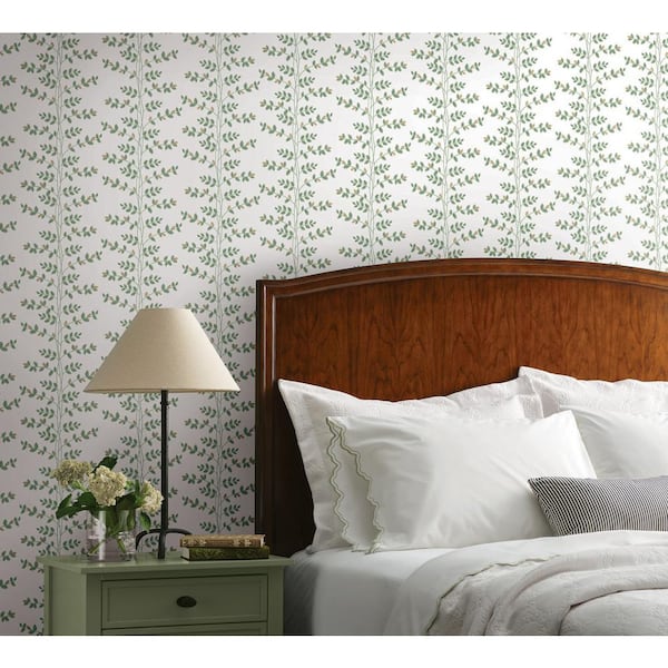 Climbing Vine Gold Green Metallic Non-Pasted Wallpaper
