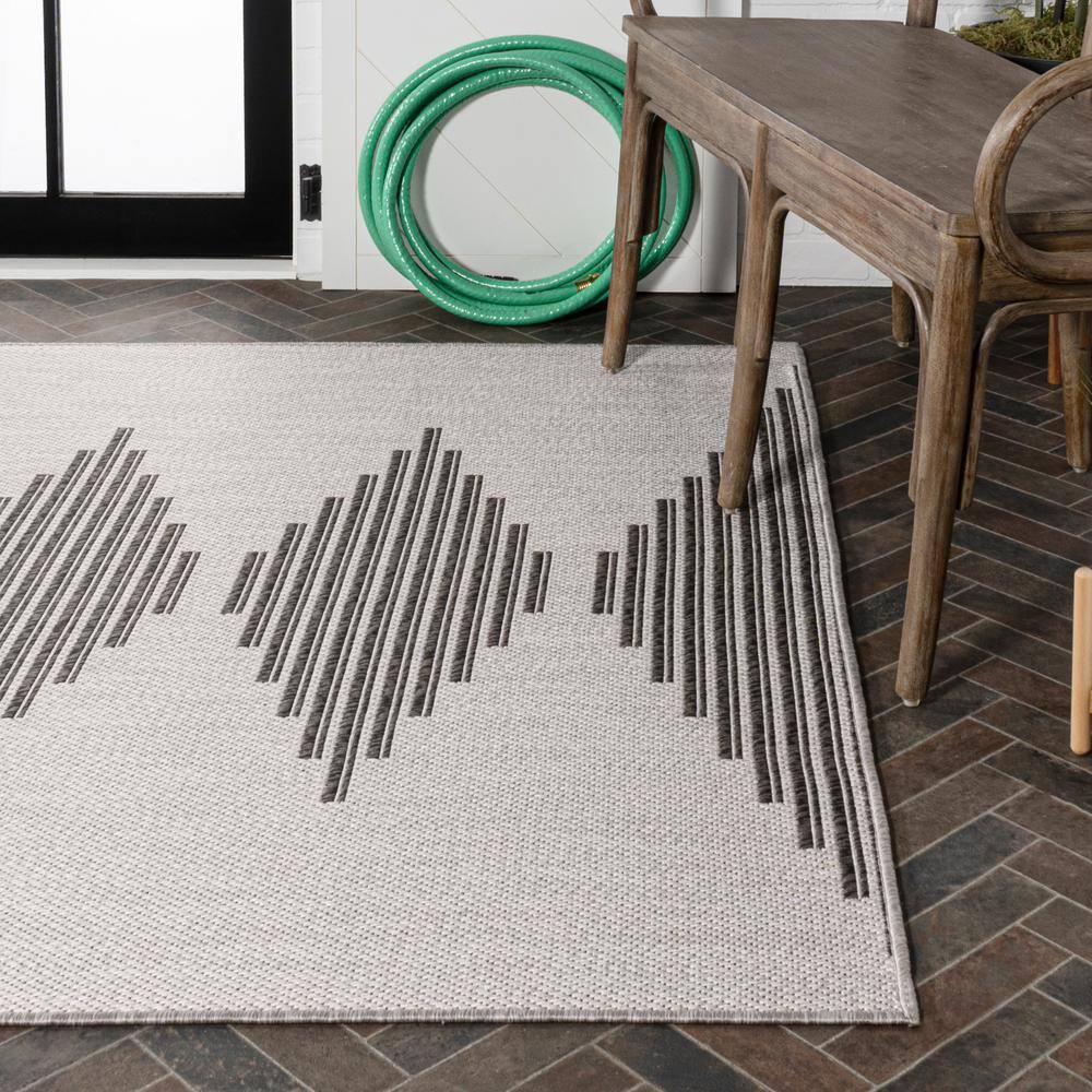 Light Gray and Black Synthetic Stripe Indoor/Outdoor Rug
