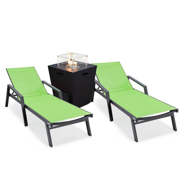 Leisuremod Marlin Modern Black Aluminum Outdoor Chaise Lounge Chair With Arms Set of 2 and Fire Pit Table, Green