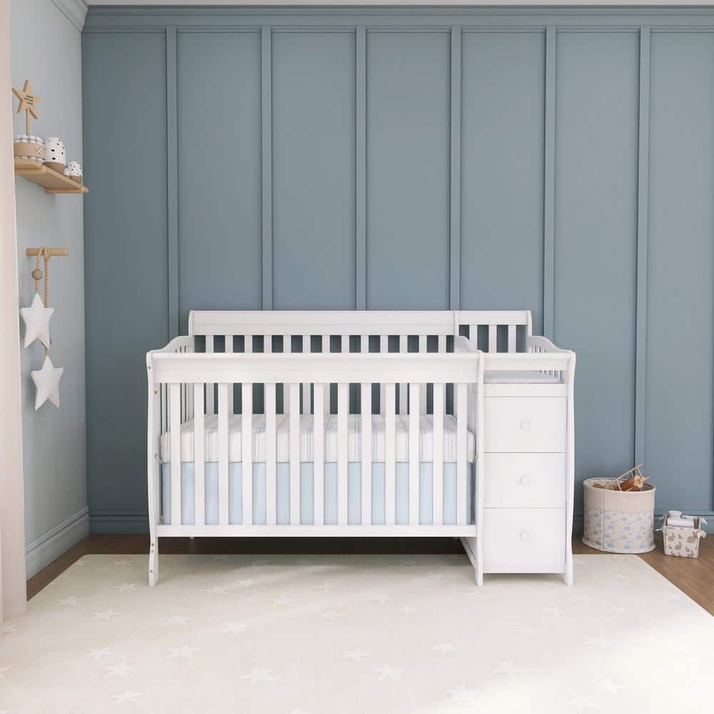White Pine 5-in-1 Convertible Crib with Changer
