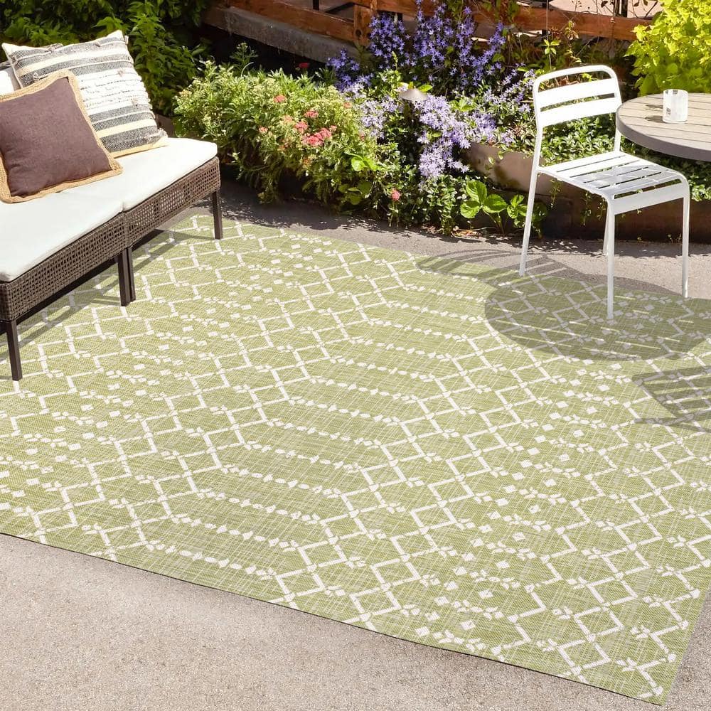 https://images.thdstatic.com/productImages/3c607af7-f69a-4b4b-9a87-9484ef577d6f/svn/light-green-cream-jonathan-y-outdoor-rugs-smb108n-8-64_1000.jpg
