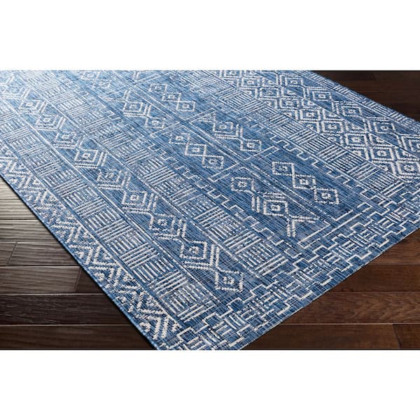 Lageli Medium Gray 6 ft. 7 in. Square Indoor/Outdoor Area Rug