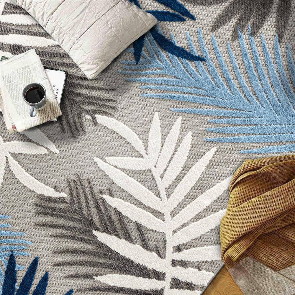 Evora Blue and Gray Palm Frond Indoor/Outdoor Area Rug