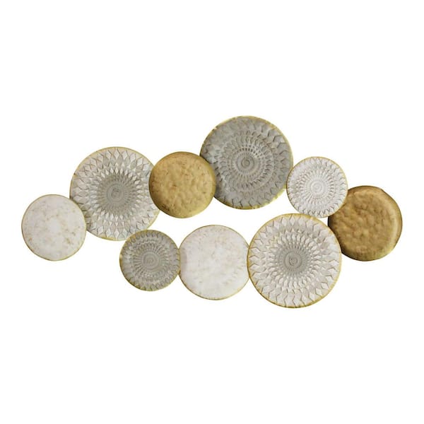 HomeRoots 47.24 in. Charlie Metal White Wall Decor