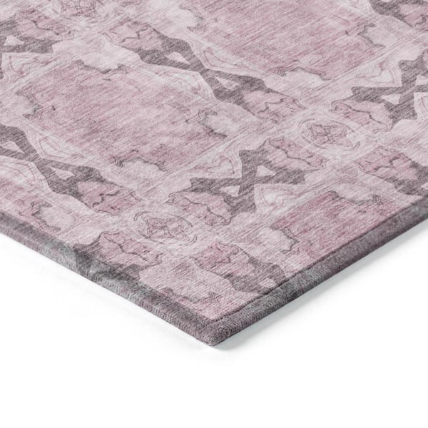 Pink 8 ft. Round Woven Floral;Medallion Round Indoor/Outdoor Area Rug
