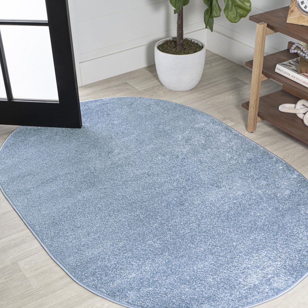 Classic Blue Oval 4' x 6' Synthetic Area Rug
