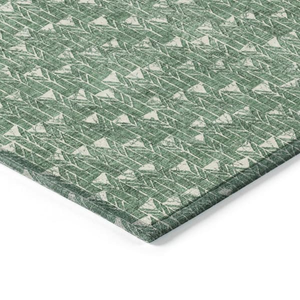 Chantille ACN514 Green 5 ft. x 7 ft. 6 in. Machine Washable Indoor/Outdoor Geometric Area Rug