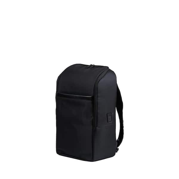 CHAMPS Onyx Collection 18.5 in., Black Nylon Tech Backpack with USB
