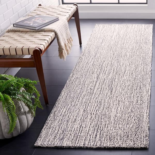 Abstract Black/Gray 2 ft. x 8 ft. Classic Crosshatch Runner Rug