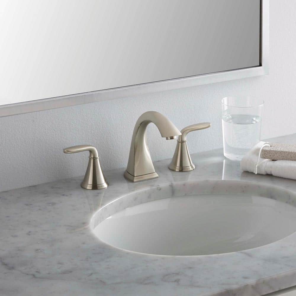 Pasadena Brushed Nickel 2-Handle Low-Arc Bathroom Faucet