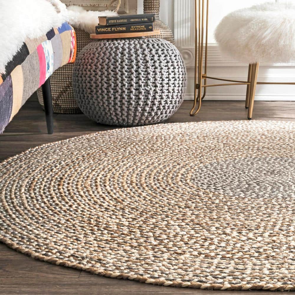 Handmade Gray and Beige Braided Wool Round Area Rug, 4 ft