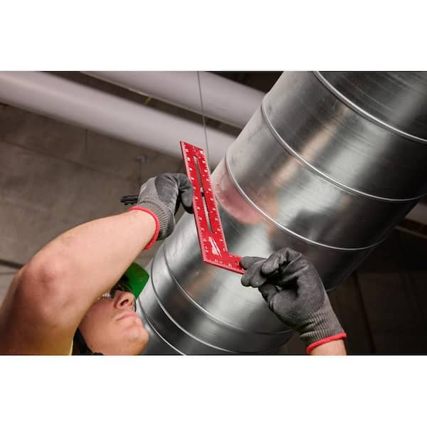 Milwaukee 200mm x 300mm Aluminum Framing Square MLSQ1812 - The
