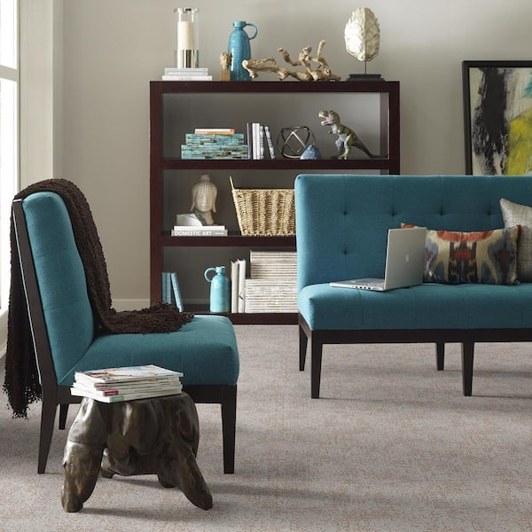 Elegant Dosinia - Frosty Morn - Beige 48.8 oz. Nylon Pattern Installed Carpet