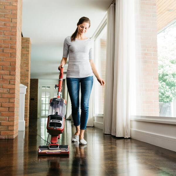 thumbnail interactive-video image 1 of Shark UV730 Navigator Lift-Away Upright Vacuum - Scratch & Dent, Powers On, May Lack Accessories 1 of 2
