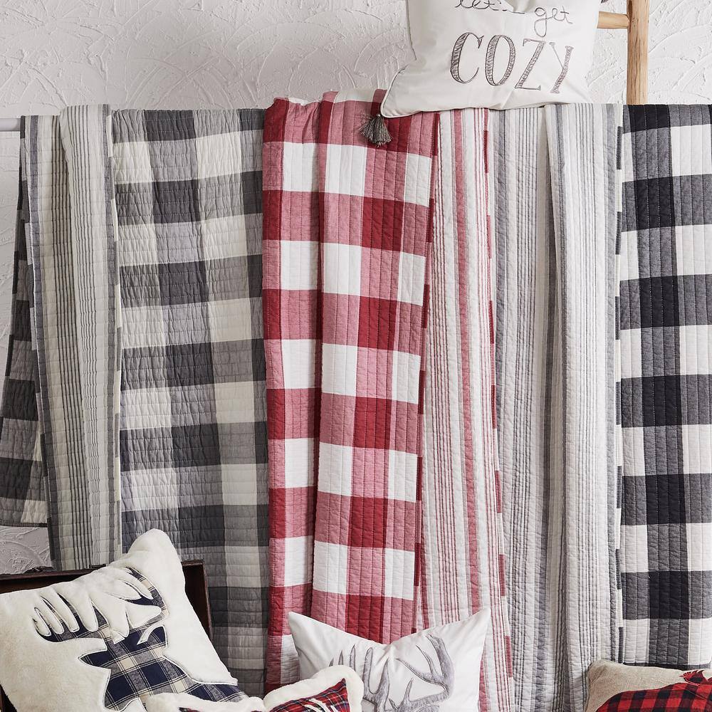 Camden Reversible Red and Cream Cotton Quilt Set with Pillow Shams