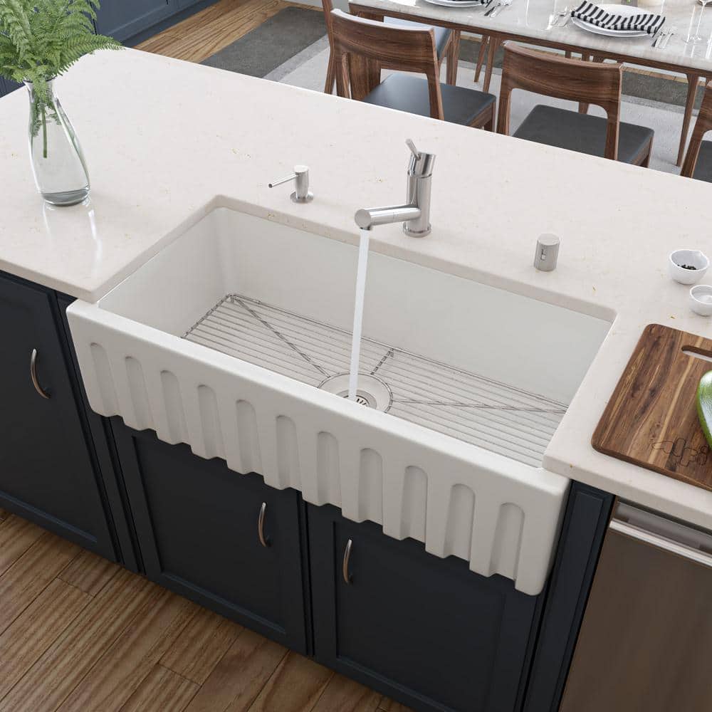 36'' White Fireclay Single Bowl Farmhouse Sink