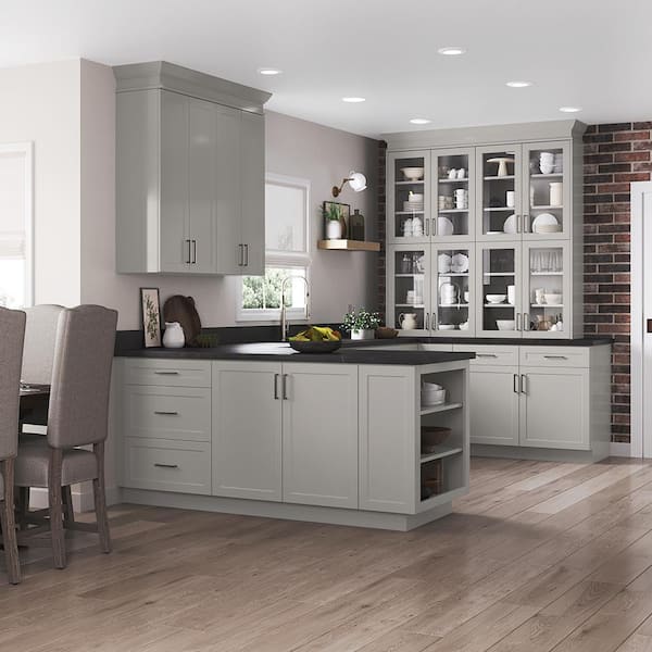 https://images.thdstatic.com/productImages/3d0adc0e-5b38-42dd-a71d-b5a3622762a6/svn/heron-gray-hampton-bay-assembled-kitchen-cabinets-b3pp36-mlgr-e1_600.jpg