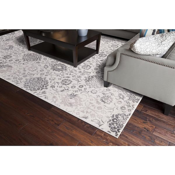 Lara Soft Damask Ivory 5 ft. x 5 ft. Round Area Rug