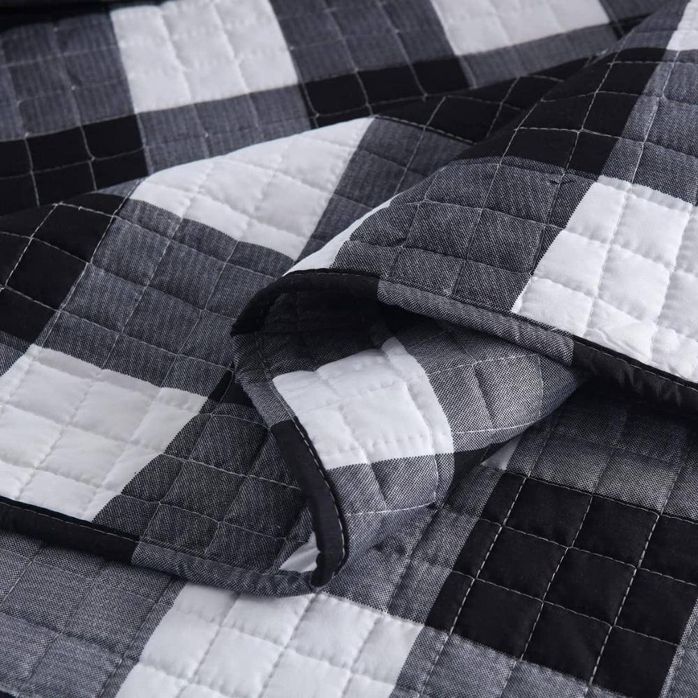 King Black and White Plaid Reversible Quilt Set