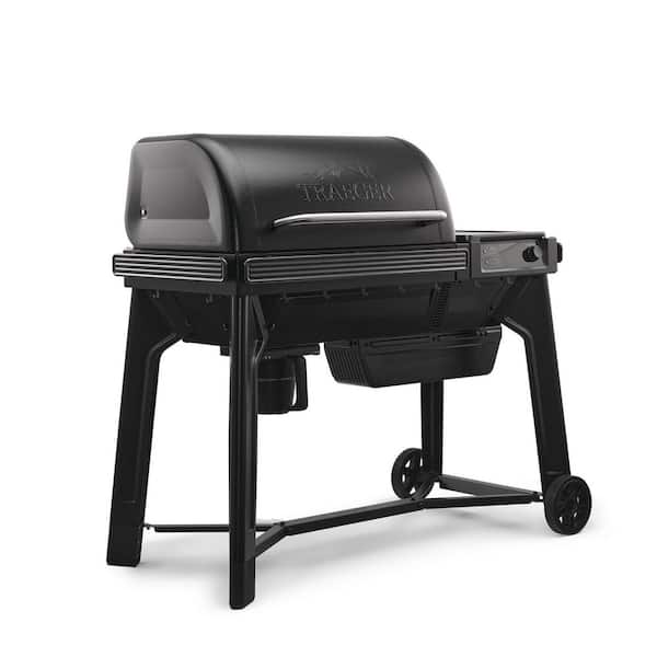 Traeger Woodridge Wi-Fi Pellet Grill and Smoker in Black TFB86MLH