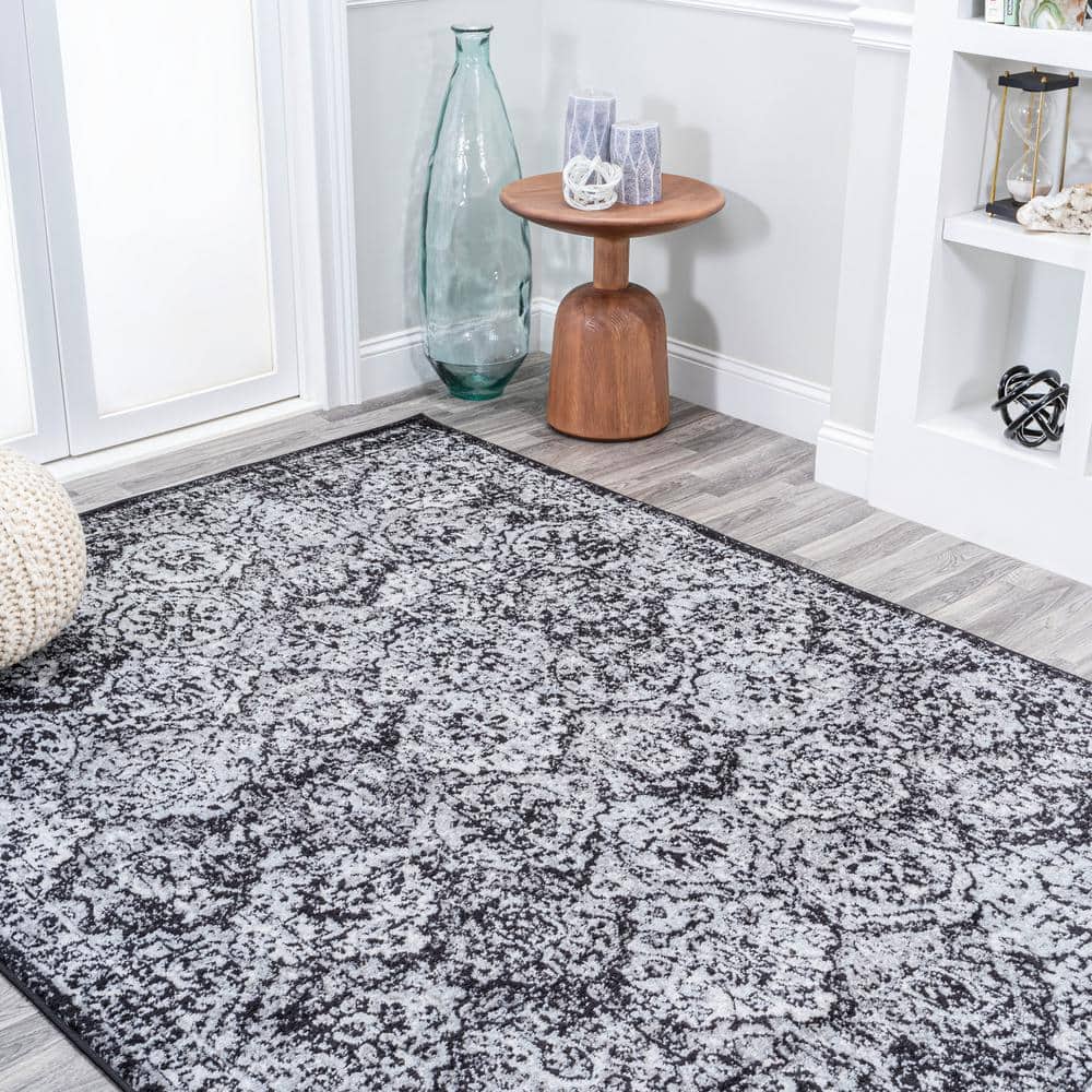 Bohemian Bliss Black/Ivory Synthetic 8' x 10' Easy-Care Area Rug