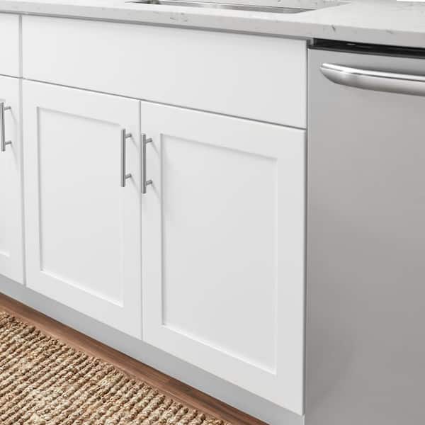 Avondale 30 in. W x 21 in. D x 34.5 in. H Ready to Assemble Plywood Shaker Sink Base Bath Cabinet in Alpine White