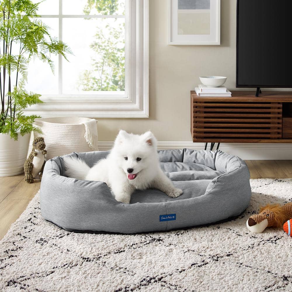 Medium Gray Water Resistant Round Pet Bed